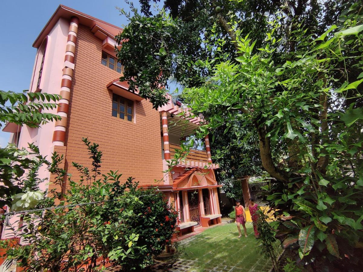 Abode Of Peace Villa Болпур Екстериор снимка