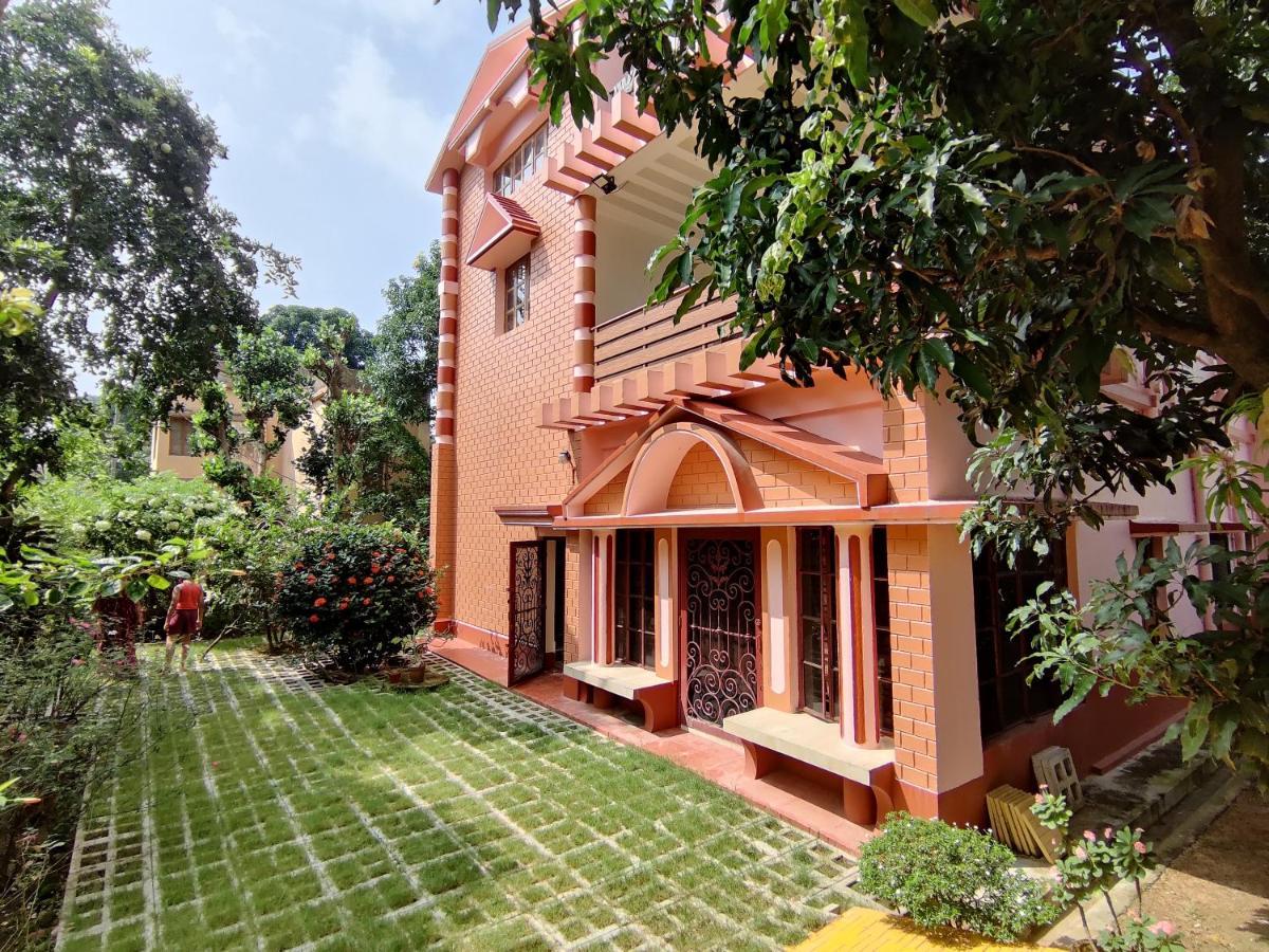 Abode Of Peace Villa Болпур Екстериор снимка