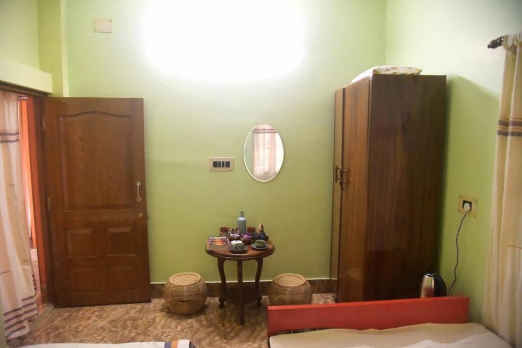 Abode Of Peace Villa Болпур Екстериор снимка